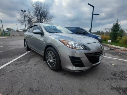 Мазда 3 2010 у Александрие на Automoto.ua Сірий Мазда 3, об'ємом двигуна 1.6 л та пробігом 113 тис. км за 8700 $, фото 1 на Automoto.ua