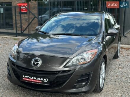 Серый Мазда 3, объемом двигателя 1.6 л и пробегом 239 тыс. км за 6800 $, фото 1 на Automoto.ua