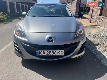 Серый Мазда 3, объемом двигателя 1.6 л и пробегом 128 тыс. км за 8500 $, фото 1 на Automoto.ua