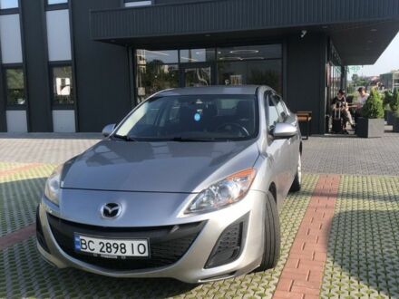 Сірий Мазда 3, об'ємом двигуна 2 л та пробігом 200 тис. км за 7500 $, фото 1 на Automoto.ua