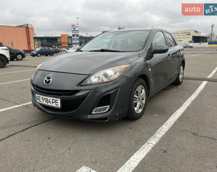 Сірий Мазда 3, об'ємом двигуна 1.56 л та пробігом 265 тис. км за 5800 $, фото 1 на Automoto.ua