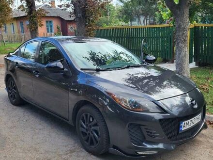 Серый Мазда 3, объемом двигателя 2 л и пробегом 250 тыс. км за 7500 $, фото 1 на Automoto.ua
