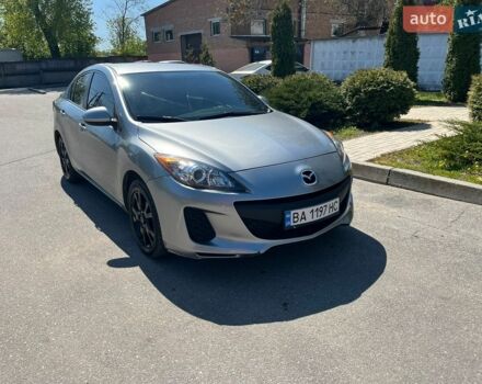 Серый Мазда 3, объемом двигателя 2 л и пробегом 200 тыс. км за 8000 $, фото 1 на Automoto.ua