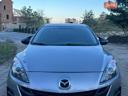Серый Мазда 3, объемом двигателя 2 л и пробегом 152 тыс. км за 7500 $, фото 1 на Automoto.ua