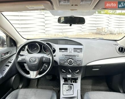 Серый Мазда 3, объемом двигателя 2 л и пробегом 239 тыс. км за 7100 $, фото 1 на Automoto.ua