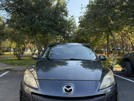 Сірий Мазда 3, об'ємом двигуна 2 л та пробігом 201 тис. км за 8000 $, фото 1 на Automoto.ua
