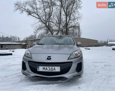 Серый Мазда 3, объемом двигателя 2 л и пробегом 227 тыс. км за 8100 $, фото 1 на Automoto.ua