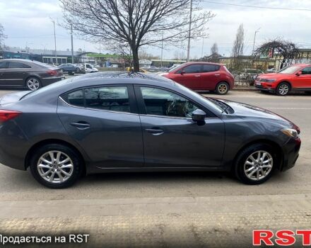 Серый Мазда 3, объемом двигателя 2 л и пробегом 220 тыс. км за 8000 $, фото 1 на Automoto.ua