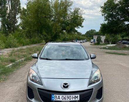 Сірий Мазда 3, об'ємом двигуна 2 л та пробігом 125 тис. км за 7600 $, фото 1 на Automoto.ua