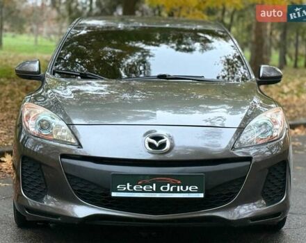 Серый Мазда 3, объемом двигателя 2 л и пробегом 160 тыс. км за 8699 $, фото 1 на Automoto.ua