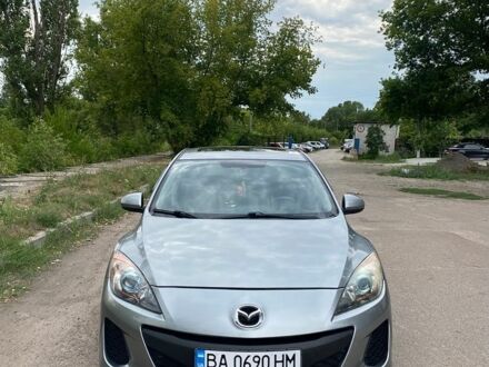 Серый Мазда 3, объемом двигателя 2 л и пробегом 125 тыс. км за 7600 $, фото 1 на Automoto.ua