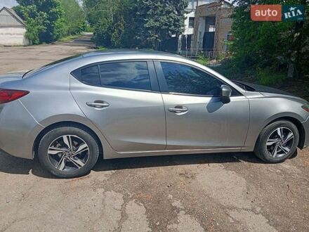 Сірий Мазда 3, об'ємом двигуна 2 л та пробігом 272 тис. км за 9600 $, фото 1 на Automoto.ua