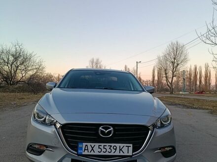 Серый Мазда 3, объемом двигателя 2 л и пробегом 211 тыс. км за 11000 $, фото 1 на Automoto.ua