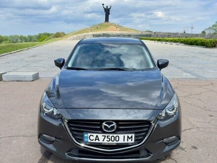 Серый Мазда 3, объемом двигателя 2 л и пробегом 135 тыс. км за 11999 $, фото 1 на Automoto.ua