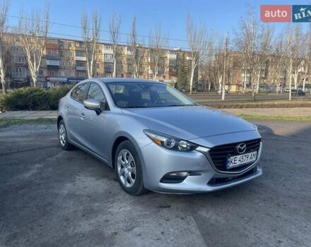 Серый Мазда 3, объемом двигателя 2 л и пробегом 170 тыс. км за 12300 $, фото 1 на Automoto.ua