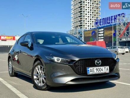 Мазда 3 2021 у Києві на Automoto.ua Сірий Мазда 3, об'ємом двигуна 2 л та пробігом 21 тис. км за 20500 $, фото 1 на Automoto.ua