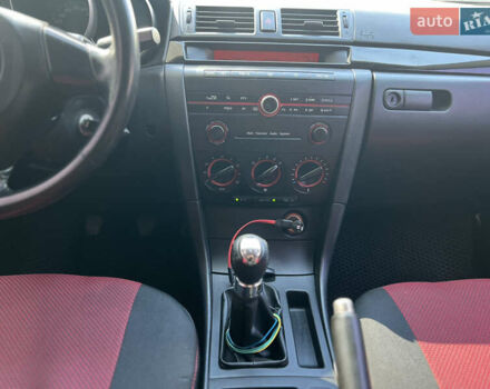 Синий Мазда 3, объемом двигателя 1.6 л и пробегом 250 тыс. км за 3700 $, фото 9 на Automoto.ua