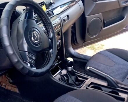 Синий Мазда 3, объемом двигателя 1.6 л и пробегом 200 тыс. км за 3300 $, фото 2 на Automoto.ua