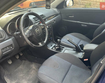 Синий Мазда 3, объемом двигателя 1.6 л и пробегом 243 тыс. км за 4000 $, фото 7 на Automoto.ua