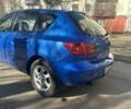 Синий Мазда 3, объемом двигателя 1.3 л и пробегом 256 тыс. км за 4000 $, фото 2 на Automoto.ua