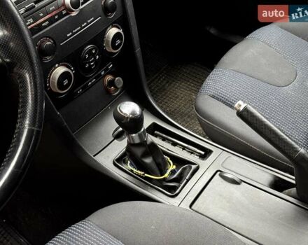 Синий Мазда 3, объемом двигателя 1.6 л и пробегом 287 тыс. км за 2100 $, фото 5 на Automoto.ua