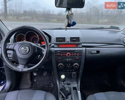 Синій Мазда 3, об'ємом двигуна 1.56 л та пробігом 362 тис. км за 3000 $, фото 12 на Automoto.ua