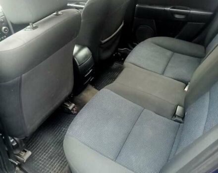 Синій Мазда 3, об'ємом двигуна 1.35 л та пробігом 260 тис. км за 2500 $, фото 6 на Automoto.ua