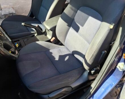 Синій Мазда 3, об'ємом двигуна 1.6 л та пробігом 288 тис. км за 3900 $, фото 12 на Automoto.ua