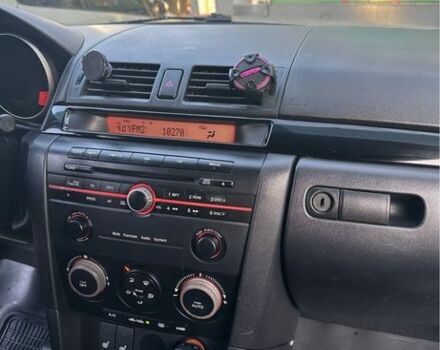 Синий Мазда 3, объемом двигателя 1.6 л и пробегом 240 тыс. км за 5100 $, фото 5 на Automoto.ua