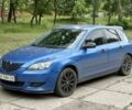 Синий Мазда 3, объемом двигателя 1.3 л и пробегом 243 тыс. км за 3300 $, фото 1 на Automoto.ua