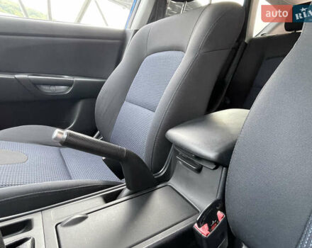 Синій Мазда 3, об'ємом двигуна 1.6 л та пробігом 207 тис. км за 4380 $, фото 33 на Automoto.ua