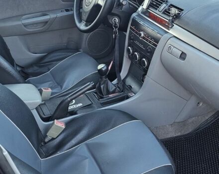 Синій Мазда 3, об'ємом двигуна 1.6 л та пробігом 360 тис. км за 4200 $, фото 5 на Automoto.ua