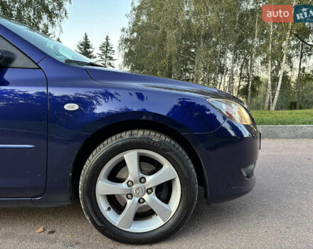 Синий Мазда 3, объемом двигателя 1.6 л и пробегом 211 тыс. км за 4800 $, фото 4 на Automoto.ua