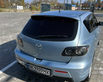 Синий Мазда 3, объемом двигателя 2 л и пробегом 307 тыс. км за 4899 $, фото 3 на Automoto.ua