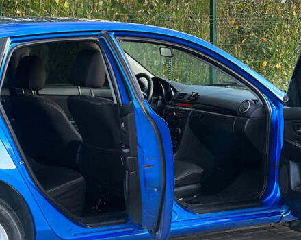 Синий Мазда 3, объемом двигателя 1.6 л и пробегом 265 тыс. км за 5950 $, фото 11 на Automoto.ua