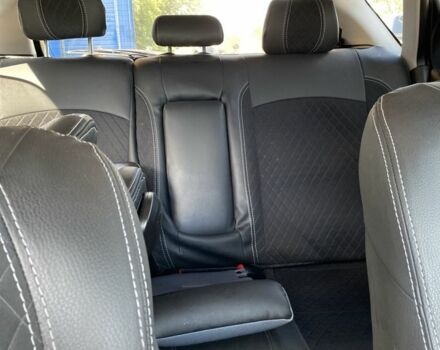 Синий Мазда 3, объемом двигателя 1.6 л и пробегом 318 тыс. км за 5000 $, фото 6 на Automoto.ua