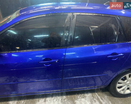 Синий Мазда 3, объемом двигателя 1.6 л и пробегом 255 тыс. км за 5000 $, фото 4 на Automoto.ua