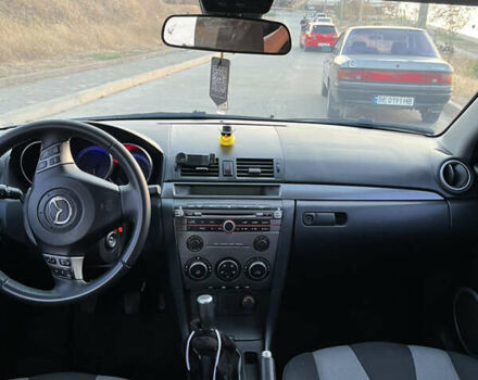 Синий Мазда 3, объемом двигателя 2 л и пробегом 307 тыс. км за 5699 $, фото 4 на Automoto.ua