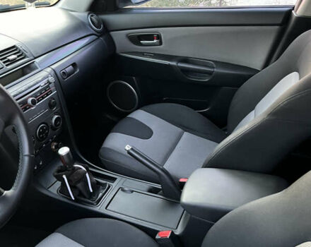 Синий Мазда 3, объемом двигателя 2 л и пробегом 307 тыс. км за 5699 $, фото 5 на Automoto.ua