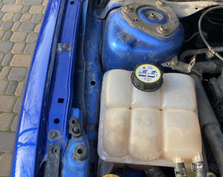 Синій Мазда 3, об'ємом двигуна 1.6 л та пробігом 286 тис. км за 4499 $, фото 21 на Automoto.ua