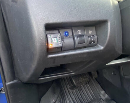 Синій Мазда 3, об'ємом двигуна 1.6 л та пробігом 286 тис. км за 4499 $, фото 17 на Automoto.ua