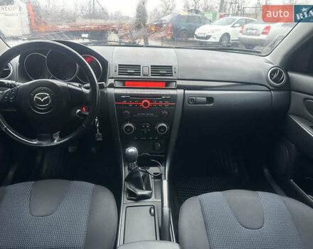 Синій Мазда 3, об'ємом двигуна 1.6 л та пробігом 235 тис. км за 3900 $, фото 8 на Automoto.ua