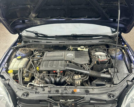 Синій Мазда 3, об'ємом двигуна 1.6 л та пробігом 235 тис. км за 3900 $, фото 9 на Automoto.ua