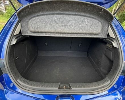 Синій Мазда 3, об'ємом двигуна 1.6 л та пробігом 225 тис. км за 4300 $, фото 15 на Automoto.ua