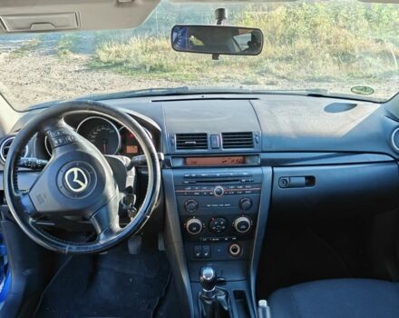 Синій Мазда 3, об'ємом двигуна 1.6 л та пробігом 217 тис. км за 3001 $, фото 3 на Automoto.ua