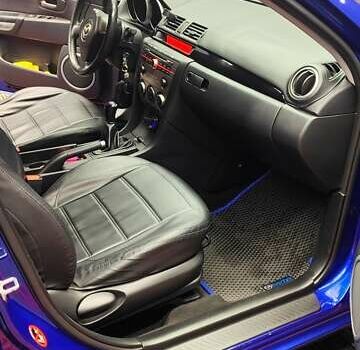 Синій Мазда 3, об'ємом двигуна 1.35 л та пробігом 220 тис. км за 4500 $, фото 4 на Automoto.ua