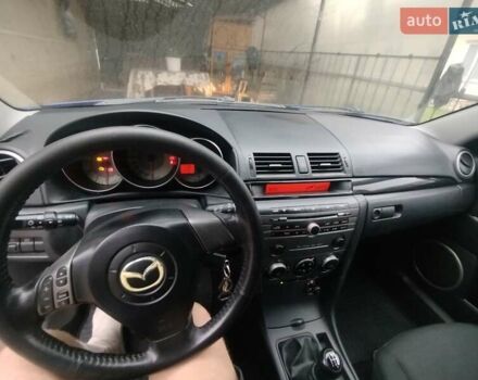 Синій Мазда 3, об'ємом двигуна 1.6 л та пробігом 244 тис. км за 5601 $, фото 3 на Automoto.ua