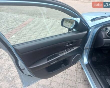 Синий Мазда 3, объемом двигателя 1.6 л и пробегом 203 тыс. км за 5555 $, фото 9 на Automoto.ua