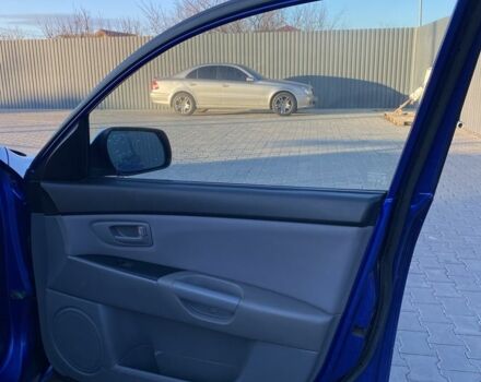 Синій Мазда 3, об'ємом двигуна 1.6 л та пробігом 250 тис. км за 1500 $, фото 14 на Automoto.ua