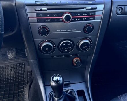 Синий Мазда 3, объемом двигателя 1.6 л и пробегом 217 тыс. км за 4196 $, фото 10 на Automoto.ua